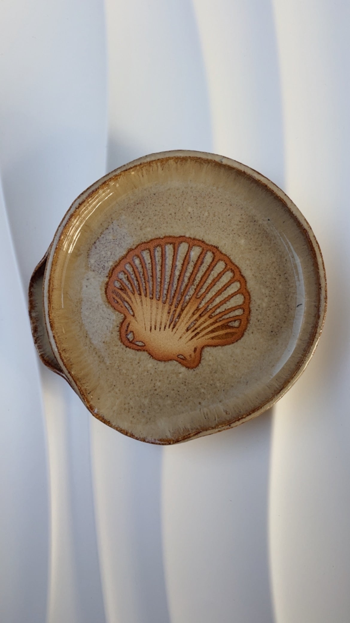 Ceramic spoon rest - Shell